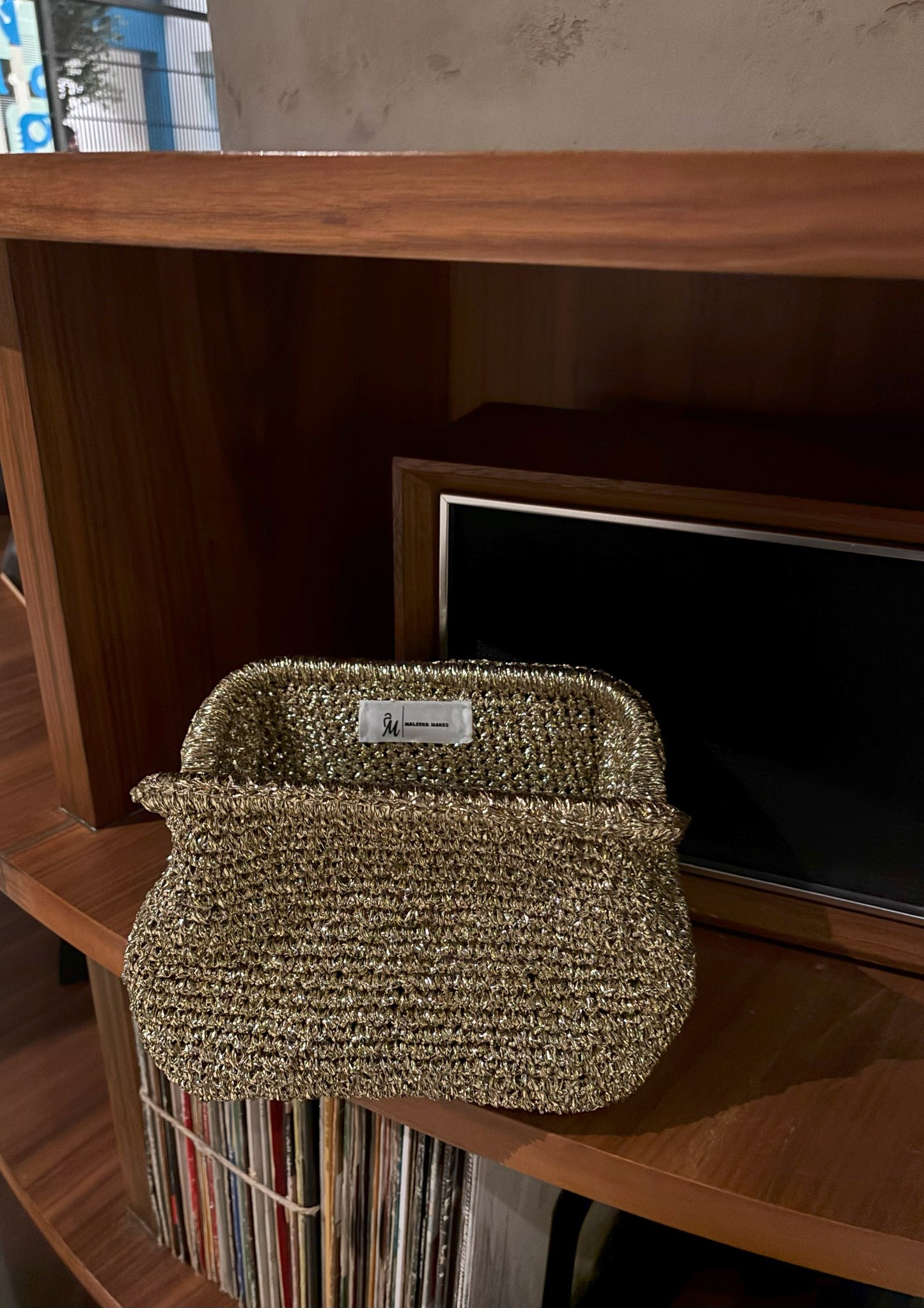 Golden Raffia Clutch – Metal Clasp Closure