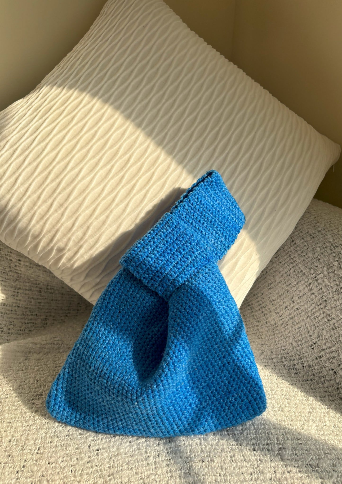 The Knot Bag – Lightweight Cross-Over Style