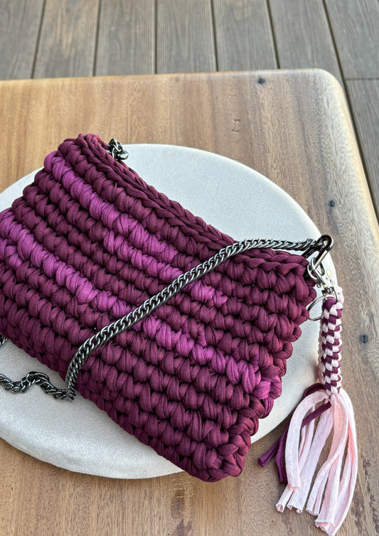 Burgundy Shoulder Bag – Two-Tone with Dark Metal Chain