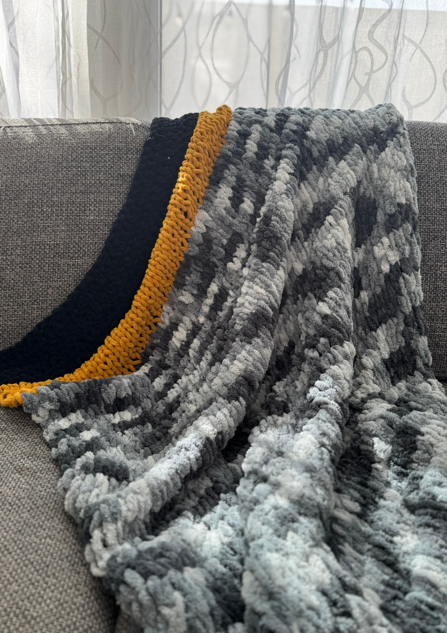 Puffy Throw