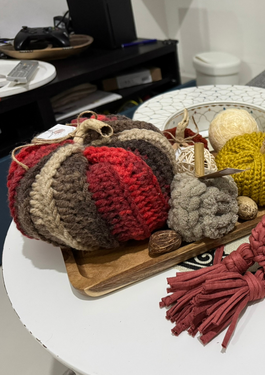 Large Pumpkin – Classic Stitch Table Decor