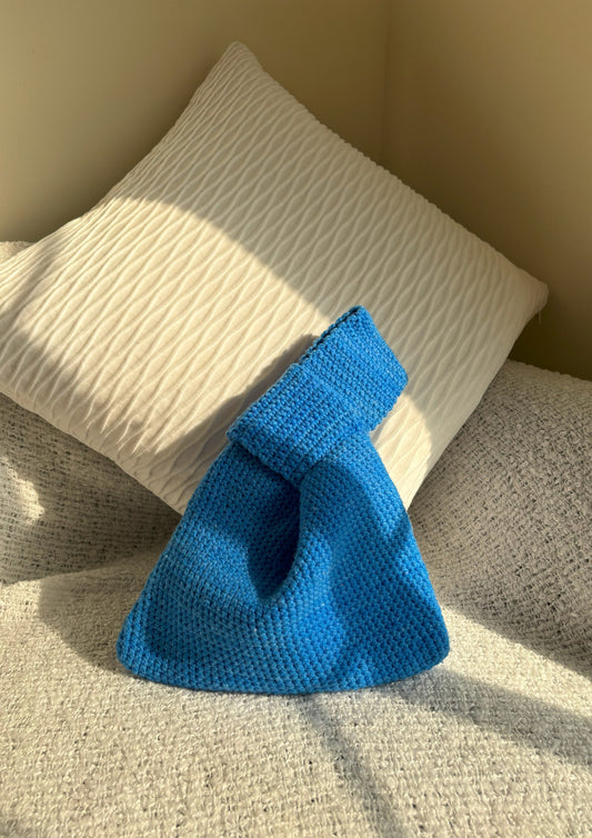 The Knot Bag – Lightweight Cross-Over Style
